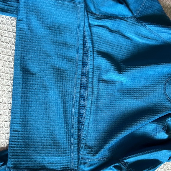 MEC cycling hoodie - Picture 4 of 4